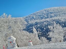 Xuegu Xinfu Guest House
