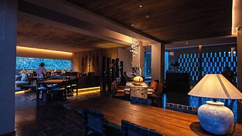 Siguniang Mountain Star Moon Cliff Hotel