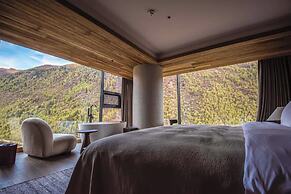 Siguniang Mountain Star Moon Cliff Hotel