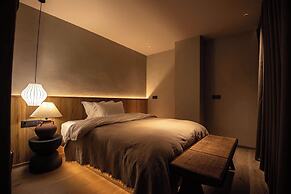 Siguniang Mountain Star Moon Cliff Hotel