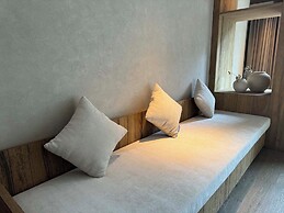 Siguniang Mountain Star Moon Cliff Hotel