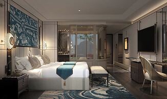 Manevi Premier Hotel