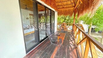Hotel Isabella Bacalar Front Lagoon