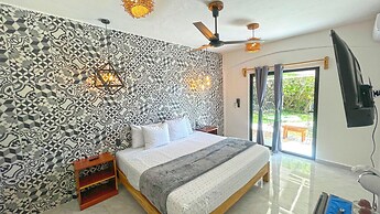 Hotel Isabella Bacalar Front Lagoon