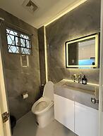 Kandi Suites 2BR with private Jacuzzi