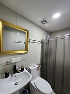 Kandi Suites 2BR with private Jacuzzi