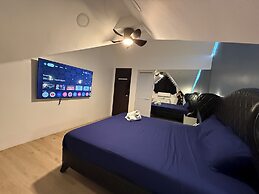Kandi Suites 2BR with private Jacuzzi