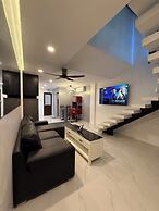 Kandi Suites 2BR with private Jacuzzi