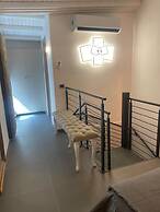 Exclusive 2-Bed Villa 5 min to Colosseum