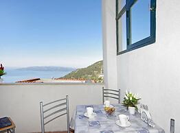 Sea View Top Hill
