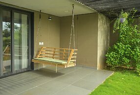 StayGuru Luxury Villa