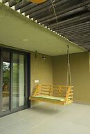 StayGuru Luxury Villa