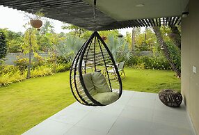 StayGuru Luxury Villa