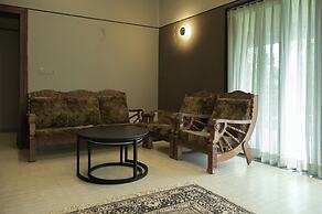StayGuru Luxury Villa