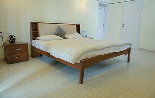 StayGuru Luxury Villa