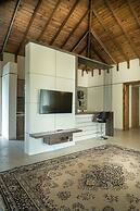 StayGuru Luxury Villa