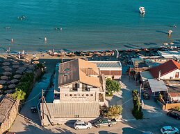 Horizon Apartments - Beachfront Luxury
