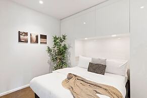 A Cozy 2BR Apt With Yarra Views, Free Parking