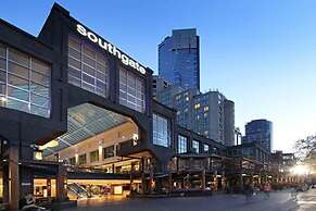 A Cozy 2BR Apt With Yarra Views, Free Parking