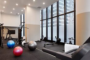 A Chic 2BR Apt Right Next to Melbourne Central