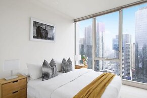 Comfy & Stylish 2BR Apt Next to Crown, City Views