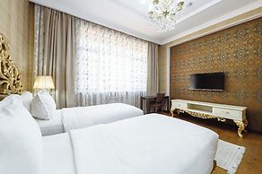 Monday Royal Apart Hotel