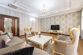 Monday Royal Apart Hotel