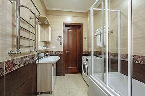 Monday Royal Apart Hotel