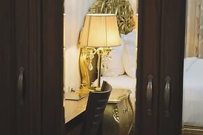 Monday Royal Apart Hotel