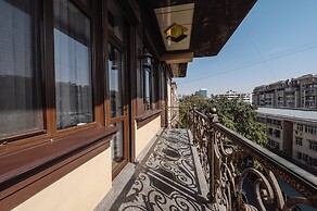 Monday Royal Apart Hotel