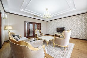 Monday Royal Apart Hotel