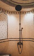 Monday Royal Apart Hotel