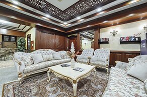 Monday Royal Apart Hotel
