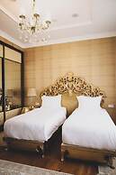 Monday Royal Apart Hotel