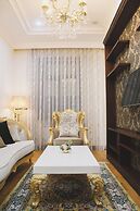 Monday Royal Apart Hotel