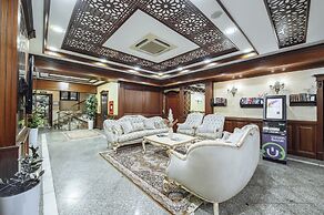 Monday Royal Apart Hotel