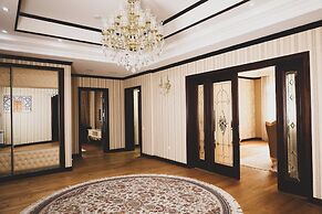 Monday Royal Apart Hotel