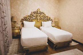 Monday Royal Apart Hotel
