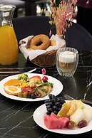 Monday Royal Apart Hotel