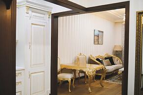 Monday Royal Apart Hotel