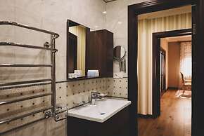 Monday Royal Apart Hotel