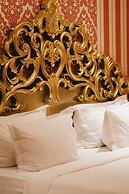 Monday Royal Apart Hotel