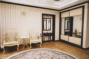 Monday Royal Apart Hotel