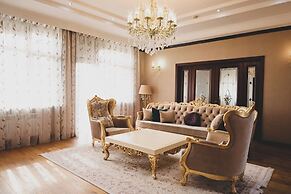 Monday Royal Apart Hotel