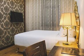 Monday Royal Apart Hotel