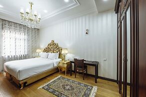 Monday Royal Apart Hotel