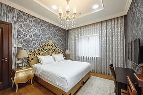 Monday Royal Apart Hotel