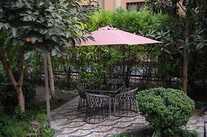 Monday Royal Apart Hotel