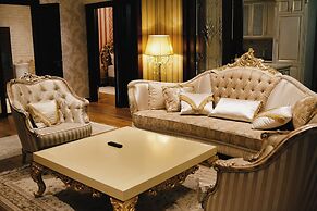 Monday Royal Apart Hotel