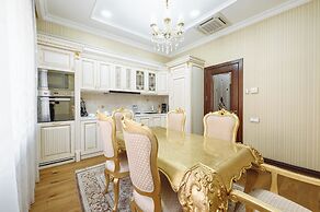 Monday Royal Apart Hotel